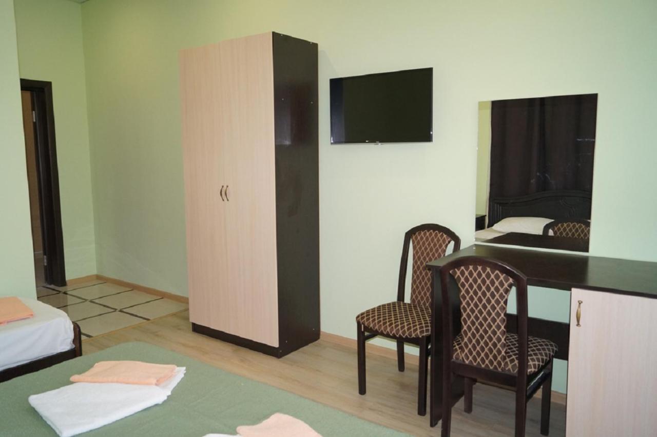 Calipso Sea Hotel Gagra Bagian luar foto