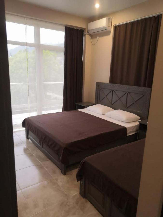 Calipso Sea Hotel Gagra Bagian luar foto